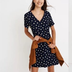 Madewell Button-Back Easy Dress in Daisy Dots